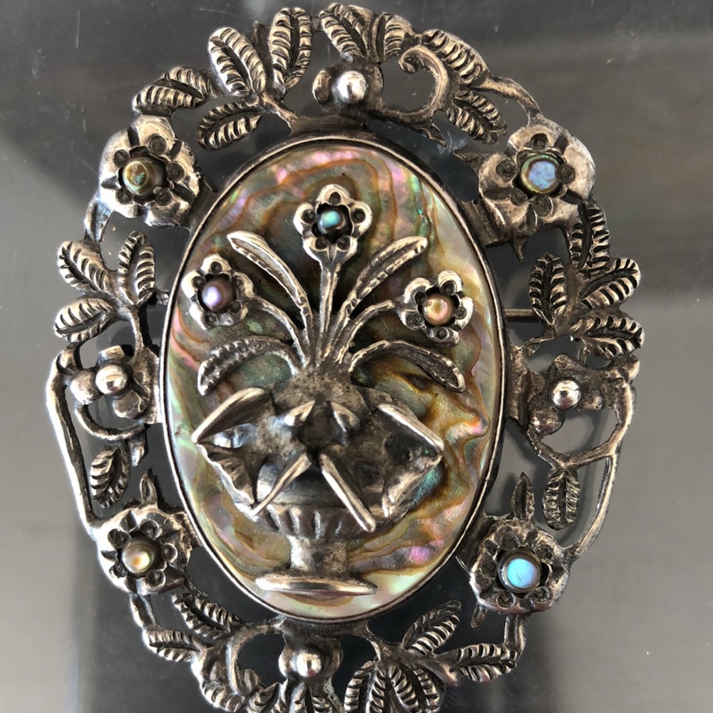Signed Silver Abalone Brooch - Picture 6 of 11